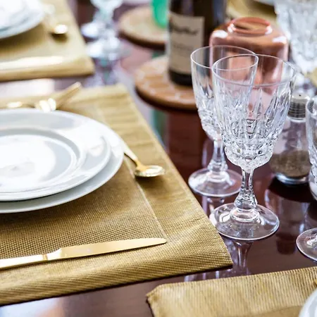 Madonuccia - Hypercentral Chic & Cosy - By Tgb *