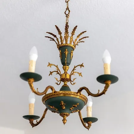 Madonuccia - Hypercentral Chic & Cosy - By Tgb