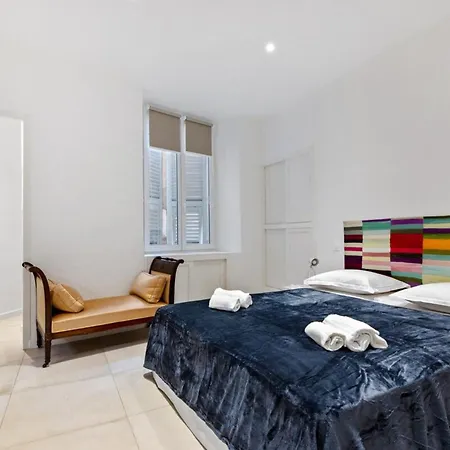 Madonuccia - Hypercentral Chic & Cosy - By Tgb Apartman