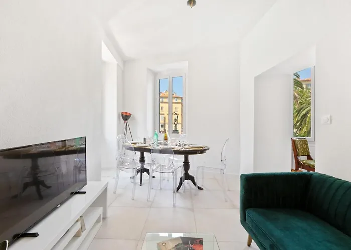 Apartment Madonuccia - Hypercentral Chic & Cosy